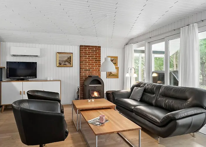 Vakantiehuis Cozy In With Sauna *